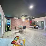Jb Party House Near Midvalley With Ktv And Arcades