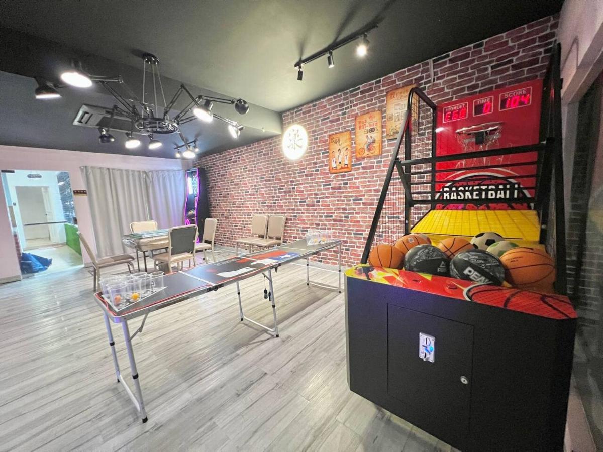 Jb Party House Near Midvalley With Ktv And Arcades *